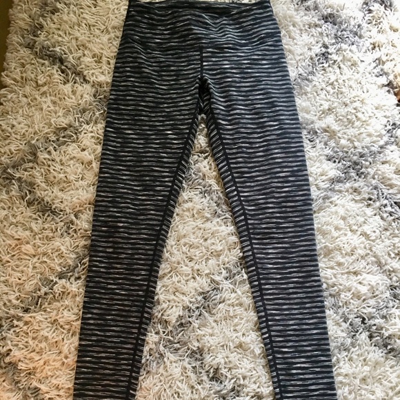 zella striped leggings